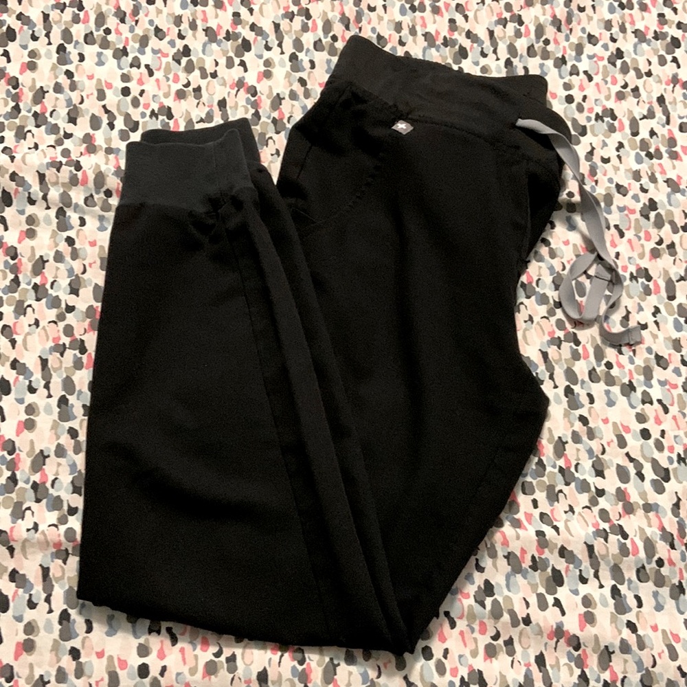 FIGS Zamora jogger scrub bottoms